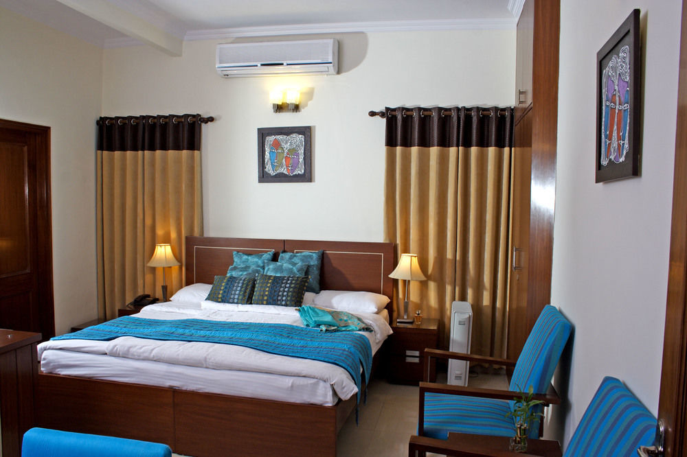 อหุชา เรซิเดนซี กอล์ฟ ลิงค์ Hotel นิวเดลี ภายนอก รูปภาพ