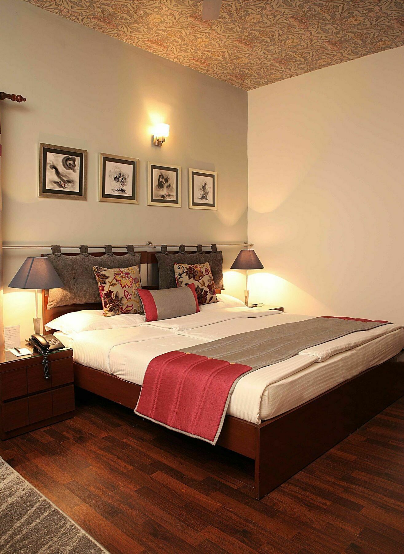 อหุชา เรซิเดนซี กอล์ฟ ลิงค์ Hotel นิวเดลี ภายนอก รูปภาพ